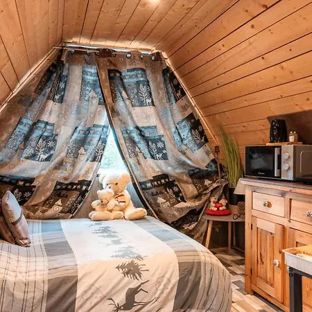 Des Marchous Hébergement de vacances *